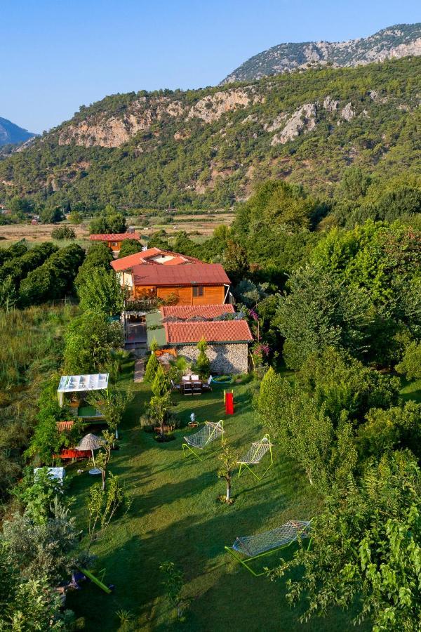 Apartamento Flora Pansiyon Cirali Kemer Exterior foto